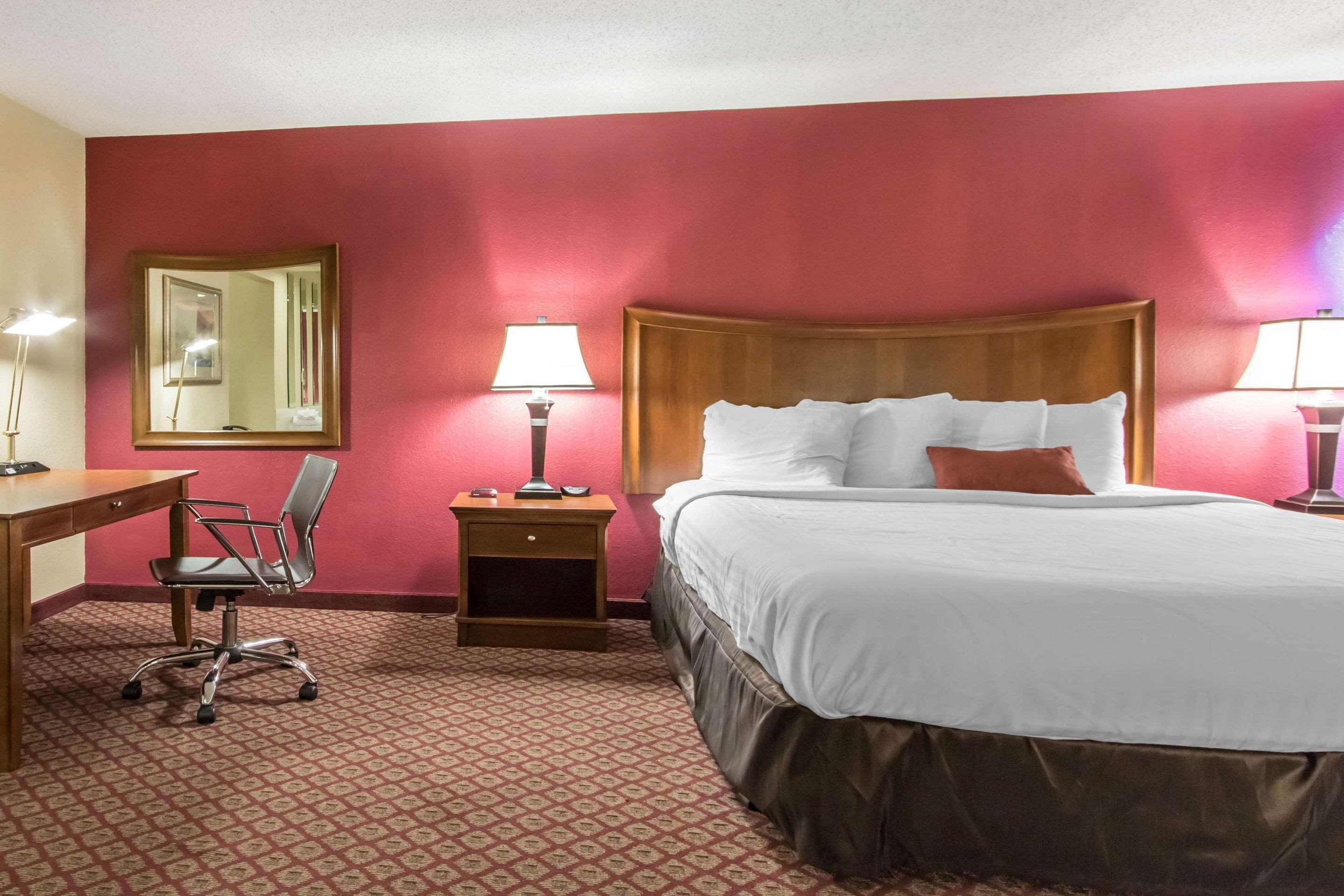 Econo Lodge Inn&Suites Joplin Esterno foto