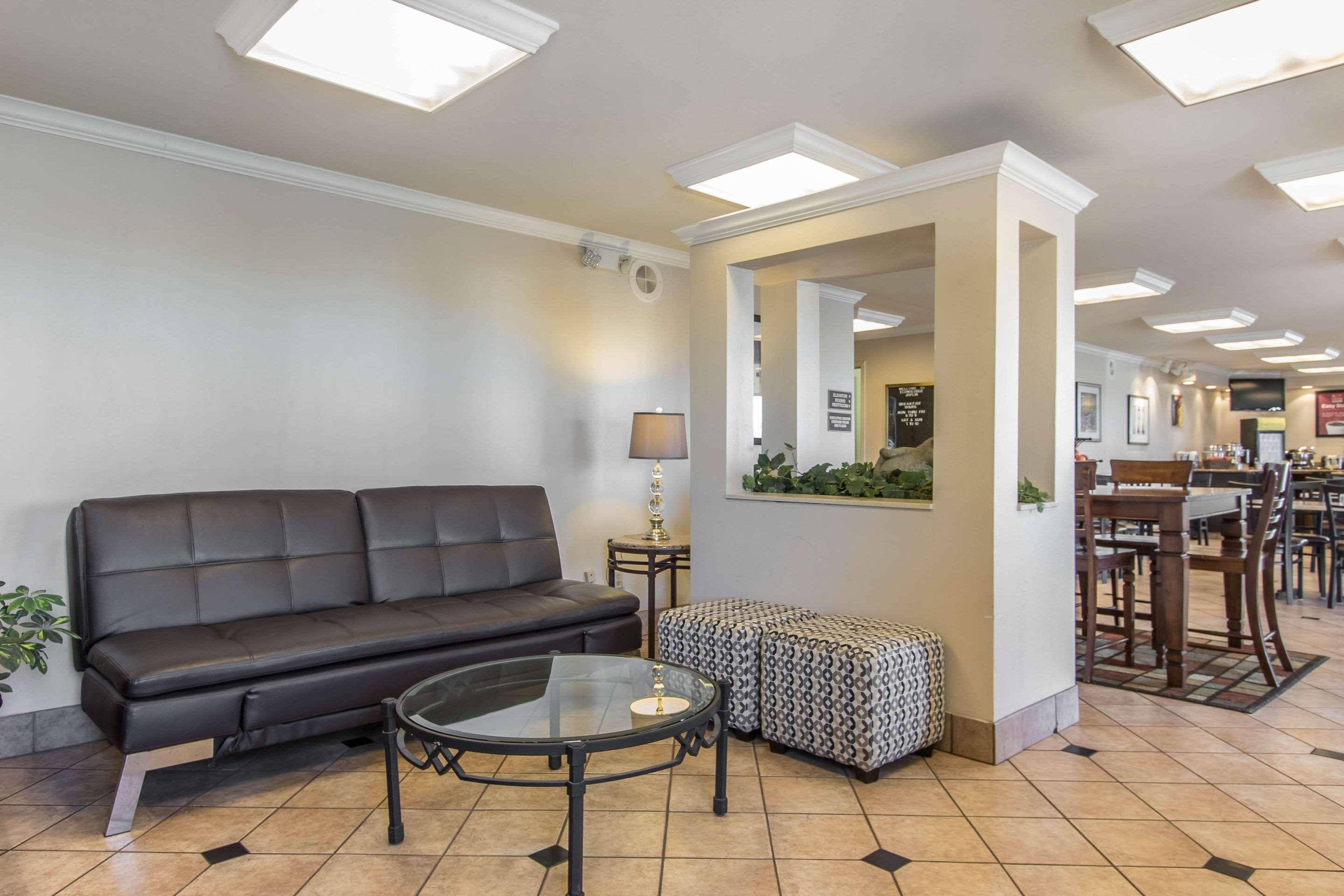 Econo Lodge Inn&Suites Joplin Esterno foto
