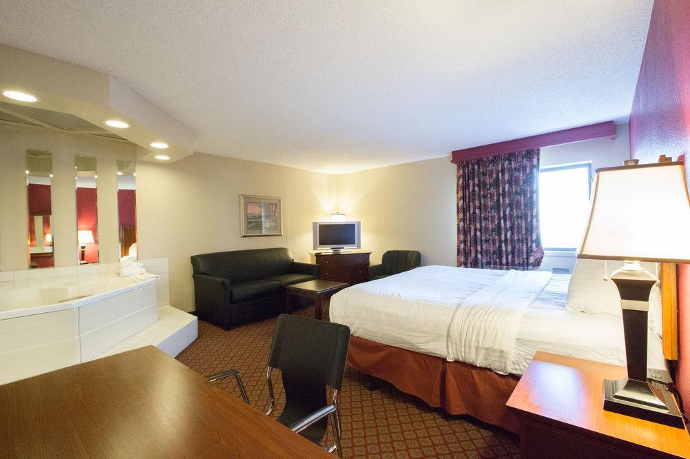 Econo Lodge Inn&Suites Joplin Esterno foto
